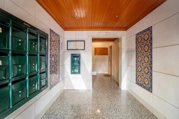 Apartamento T1 para Arrendamento em Queluz e Belas Foto 12