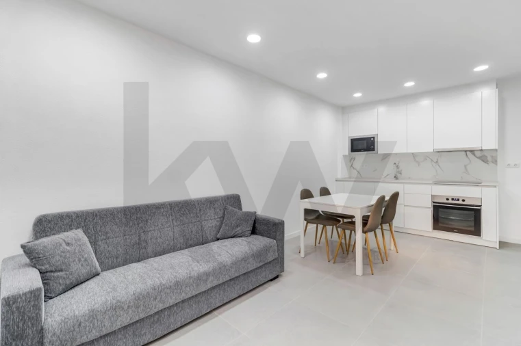 Apartamento T1 para Arrendamento em Queluz e Belas Foto 3