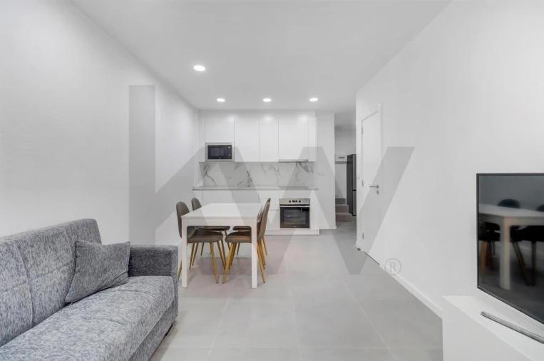 Apartamento T1 para Arrendamento em Queluz e Belas Foto 2