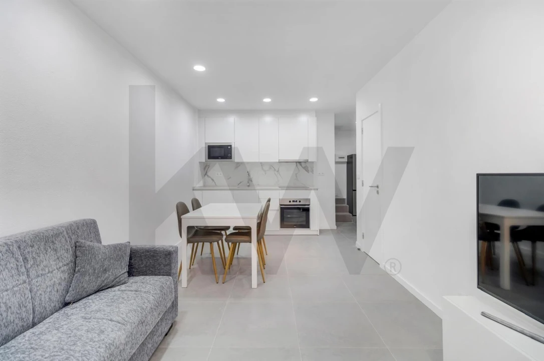 Apartamento T1 para Arrendamento em Queluz e Belas Foto 2