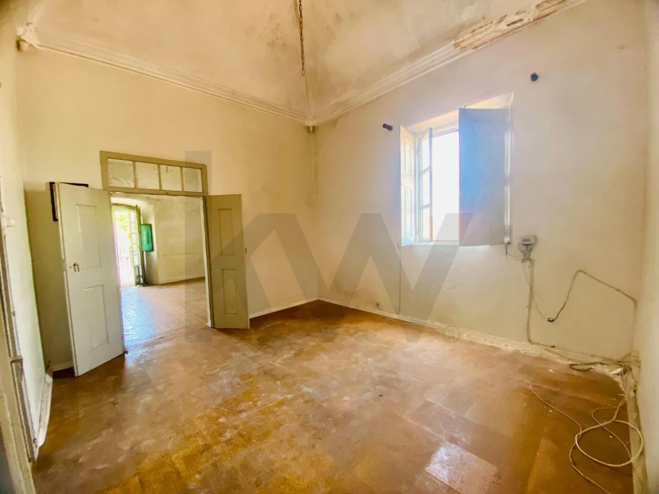 Apartamento T5 para Venda em Borba (Matriz) Foto 9