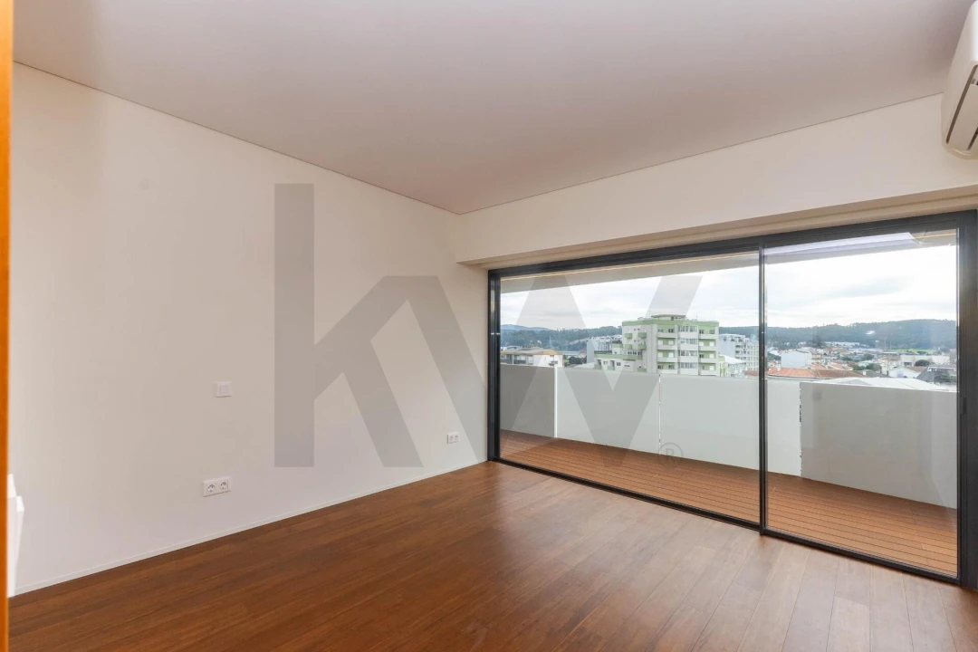 Apartamento T6 para Venda em Bougado (São Martinho e Santiago) Foto 15