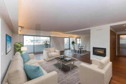 Apartamento T6 para Venda em Bougado (São Martinho e Santiago)