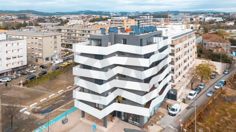 Apartamento T6 para Venda em Bougado (São Martinho e Santiago)