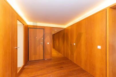 Apartamento T6 para Venda em Bougado (São Martinho e Santiago)