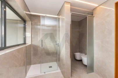 Apartamento T6 para Venda em Bougado (São Martinho e Santiago)