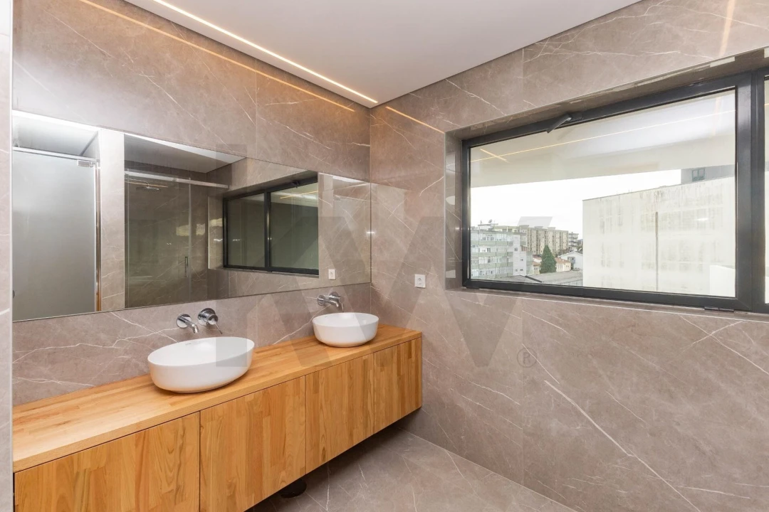 Apartamento T6 para Venda em Bougado (São Martinho e Santiago) Foto 18