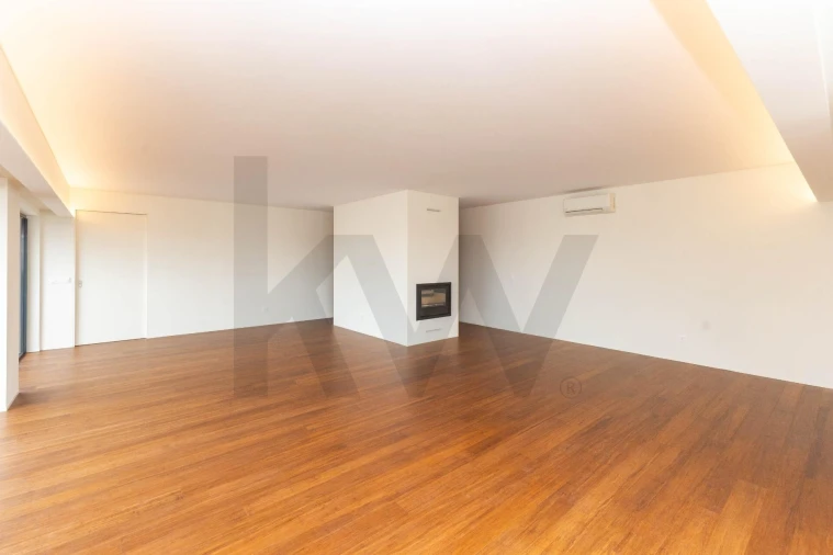 Apartamento T6 para Venda em Bougado (São Martinho e Santiago) Foto 3