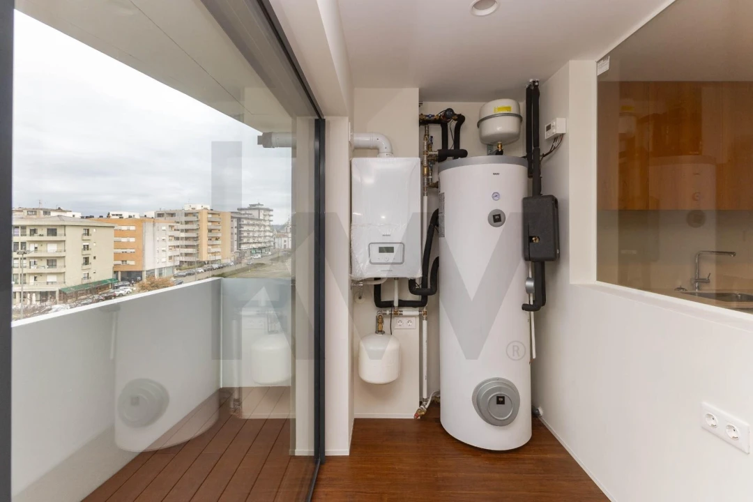 Apartamento T6 para Venda em Bougado (São Martinho e Santiago) Foto 9