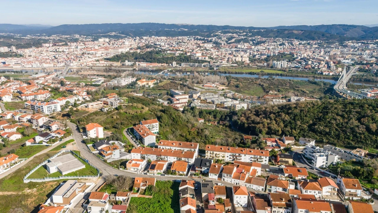 Apartamento T3 para Venda em Eiras e São Paulo de Frades Foto 41