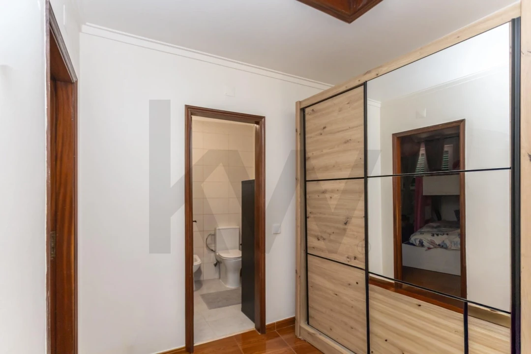 Moradia T3 para Venda em Loures Foto 8