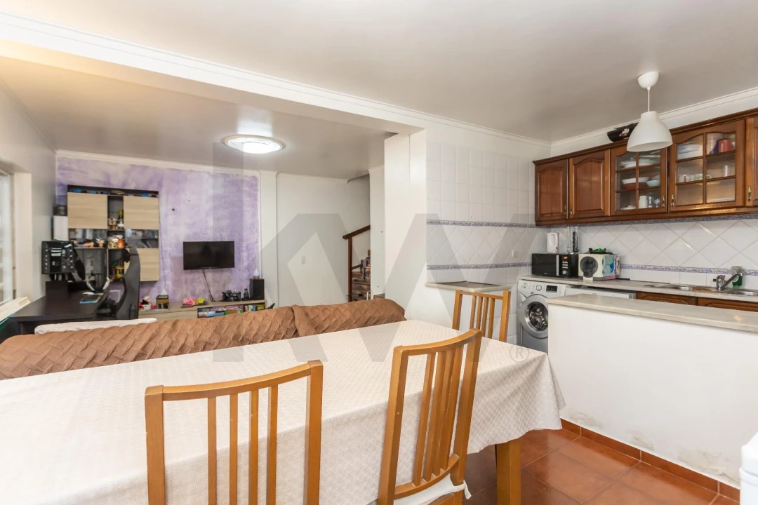 Moradia T3 para Venda em Loures Foto 32