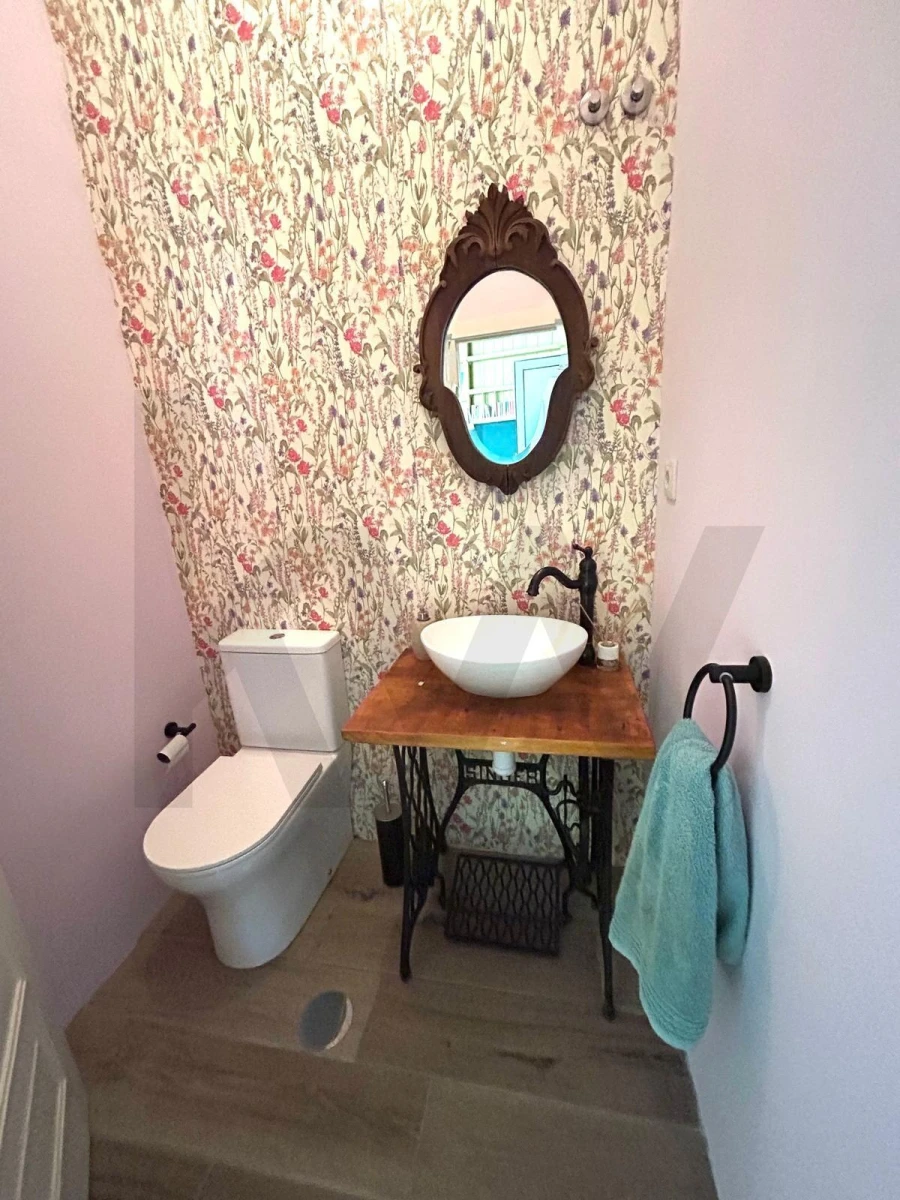 Moradia T4 para Venda em Santa Maria de Lamas Foto 10