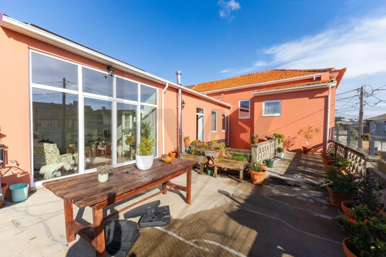 Moradia T4 para Venda em Santa Maria de Lamas Foto 13