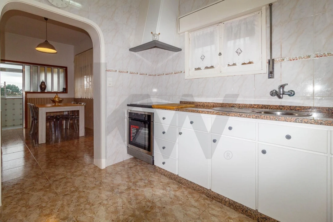 Moradia T3 para Venda em Serzedo e Perosinho Foto 8