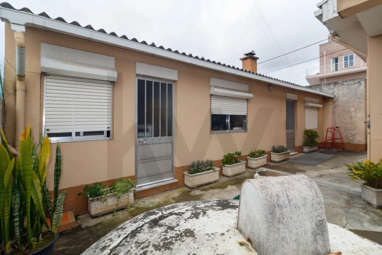 Moradia T3 para Venda em Serzedo e Perosinho Foto 27