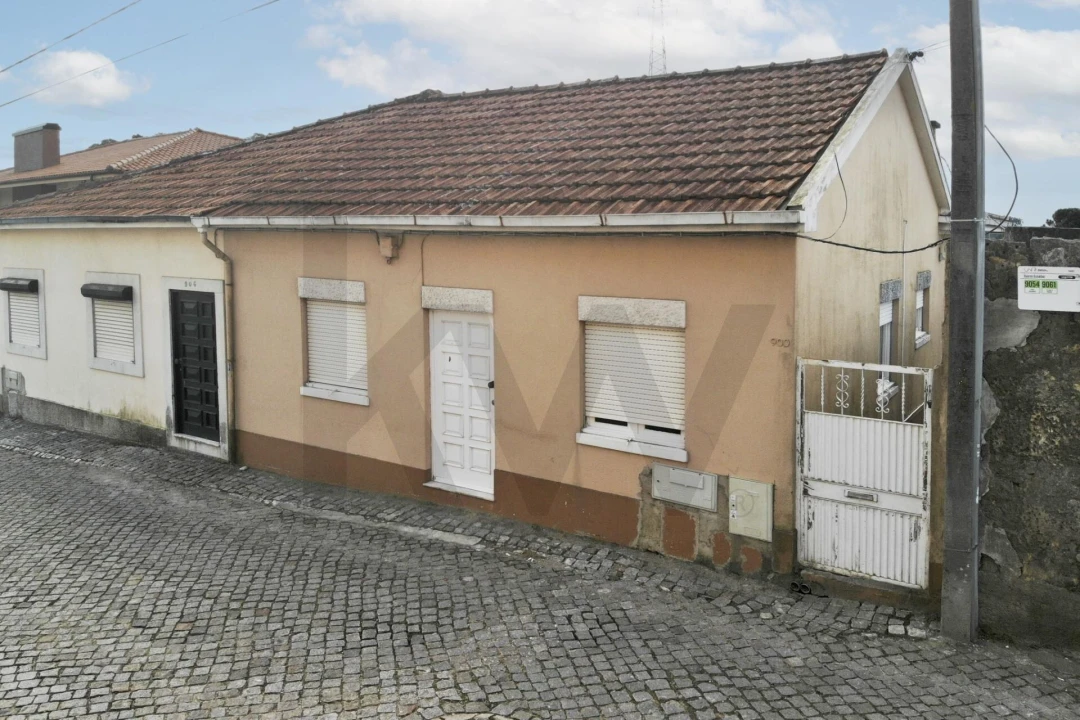 Moradia T3 para Venda em Serzedo e Perosinho Foto 2