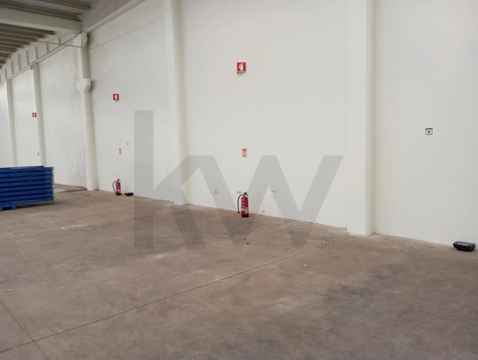 Armazém para Arrendamento em São Domingos de Rana Foto 25