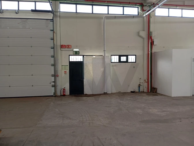 Armazém para Arrendamento em São Domingos de Rana Foto 15