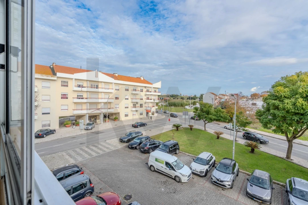 Apartamento T2 para Venda em Moita Foto 3