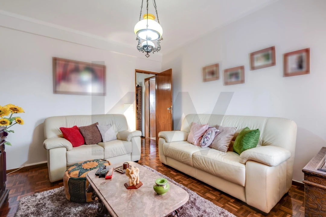 Apartamento T2 para Venda em Moita Foto 7