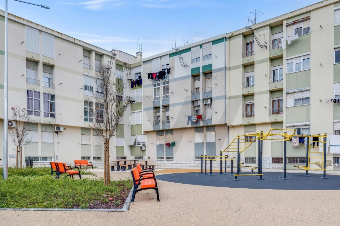 Apartamento T2 para Venda em Moita Foto 4