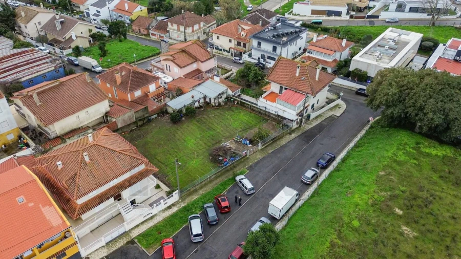 Terreno para Venda em Santo António dos Cavaleiros e Frielas Foto 9