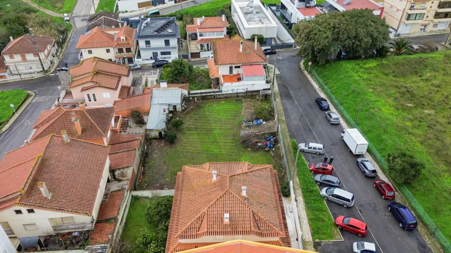 Terreno para Venda em Santo António dos Cavaleiros e Frielas Foto 8