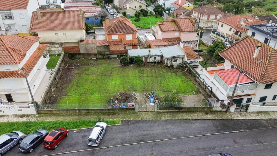Terreno para Venda em Santo António dos Cavaleiros e Frielas Foto 18