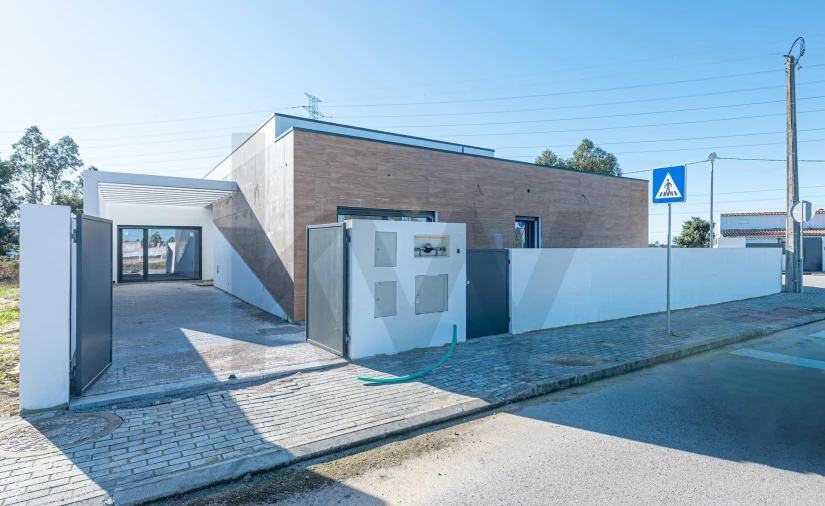 Moradia T3 para Venda em Quinta do Anjo Foto 2