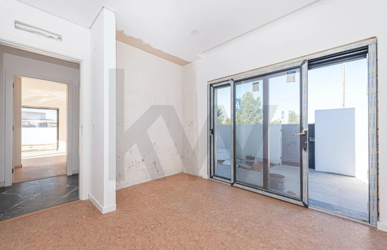 Moradia T3 para Venda em Quinta do Anjo Foto 4