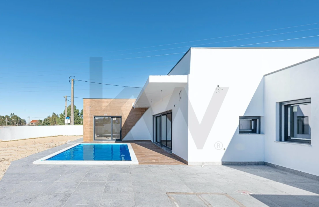 Moradia T3 para Venda em Quinta do Anjo Foto 17