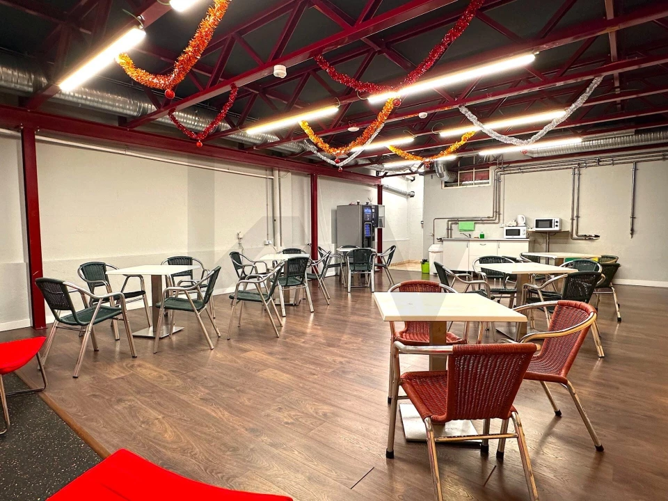 Escritório para Venda em Rio de Mouro Foto 15