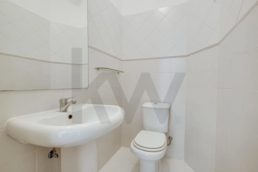 Apartamento T3 para Arrendamento em Avenidas Novas Foto 7