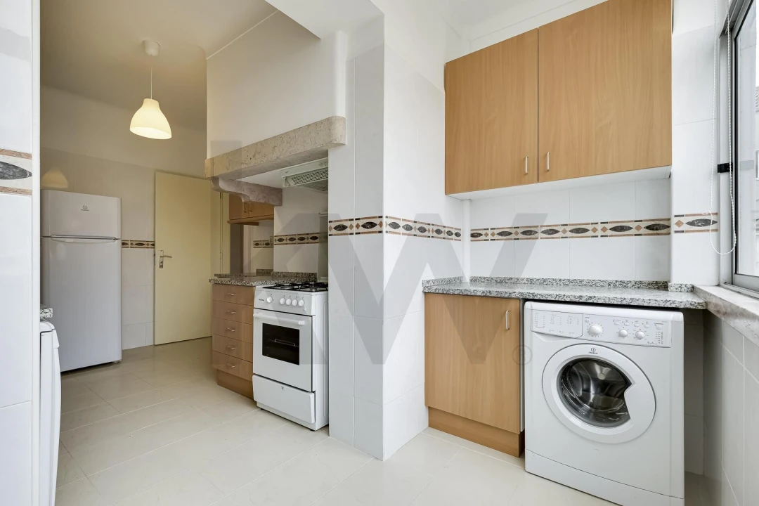 Apartamento T3 para Arrendamento em Avenidas Novas Foto 11