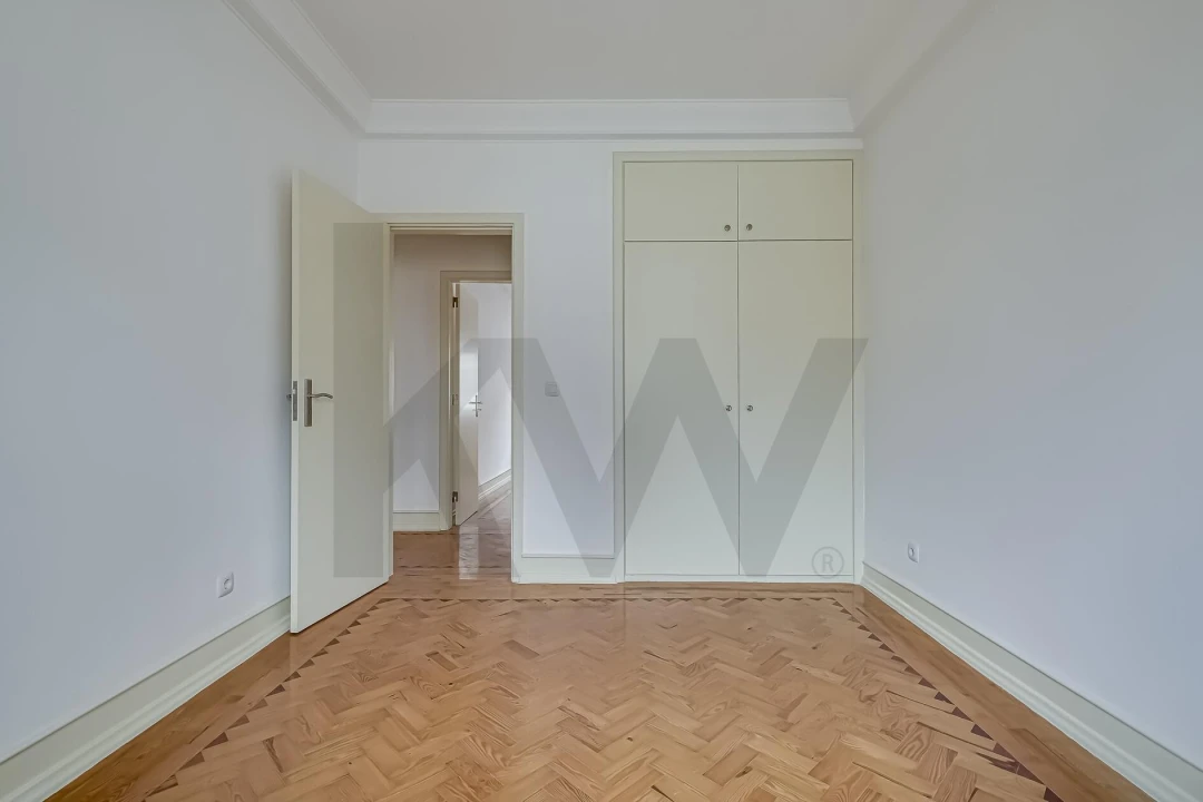 Apartamento T3 para Arrendamento em Avenidas Novas Foto 15