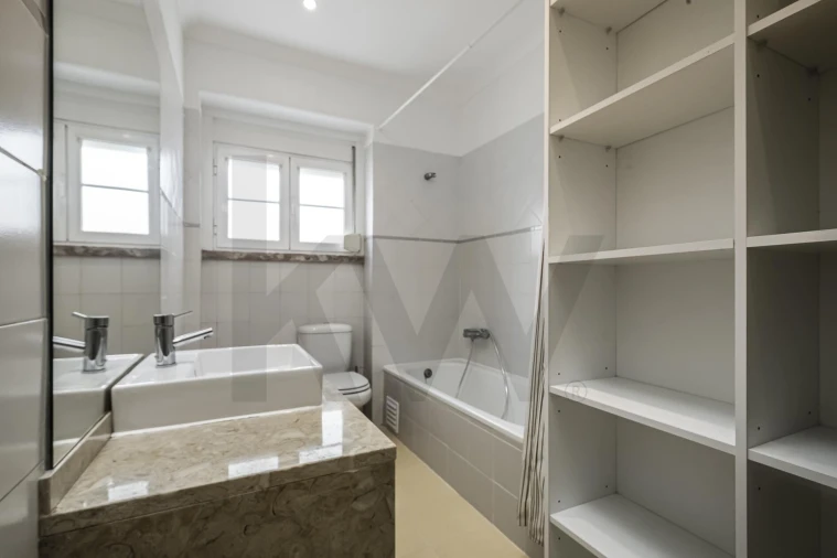 Apartamento T3 para Arrendamento em Avenidas Novas Foto 13