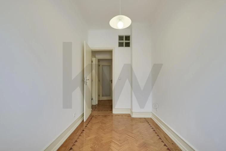 Apartamento T3 para Arrendamento em Avenidas Novas Foto 9