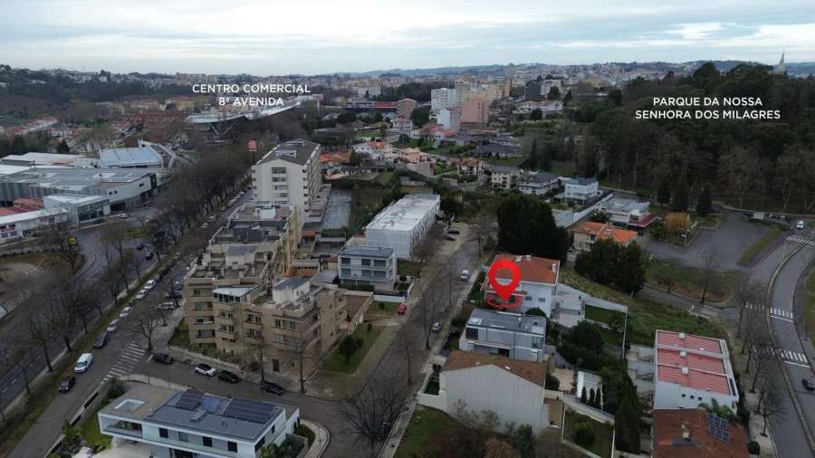 Terreno para Venda em São João da Madeira Foto 7