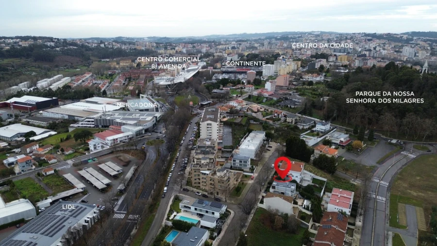 Terreno para Venda em São João da Madeira Foto 4