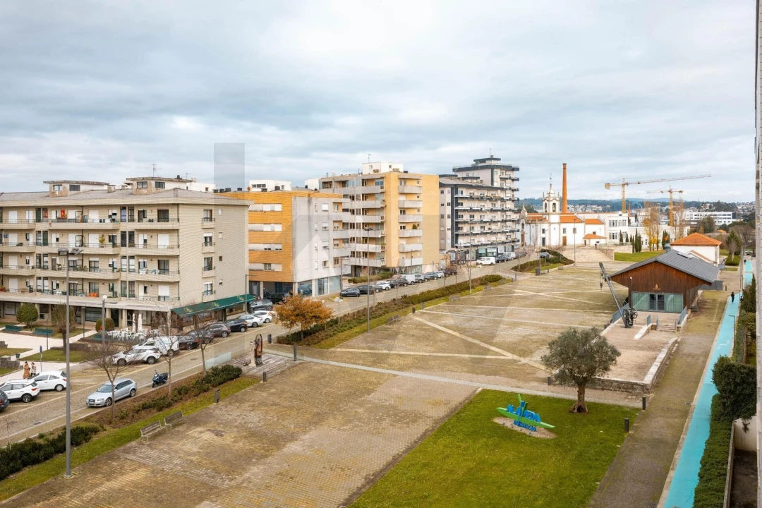 Apartamento T6 para Venda em Bougado (São Martinho e Santiago) Foto 43