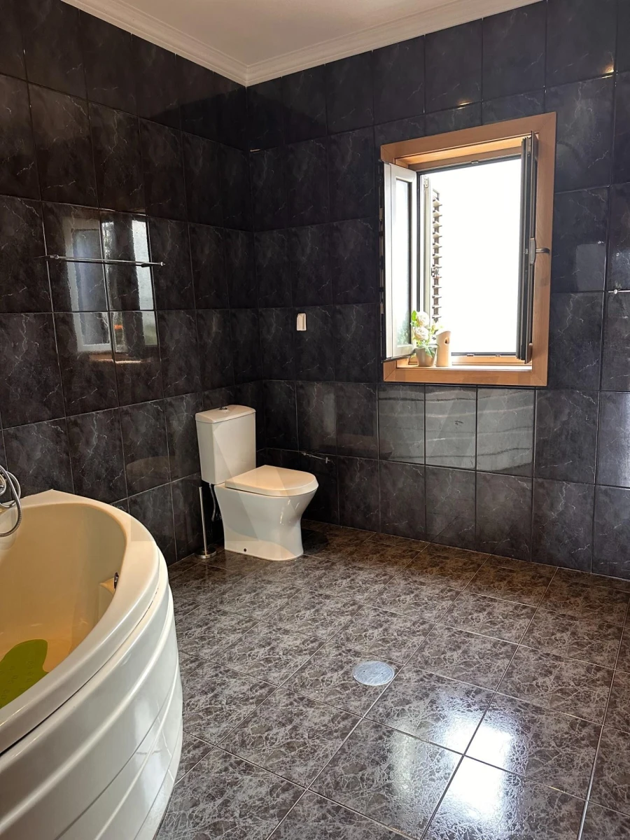 Moradia T3 para Venda em Santo Tirso, Couto (Santa Cristina e São Miguel) e Burgães Foto 12