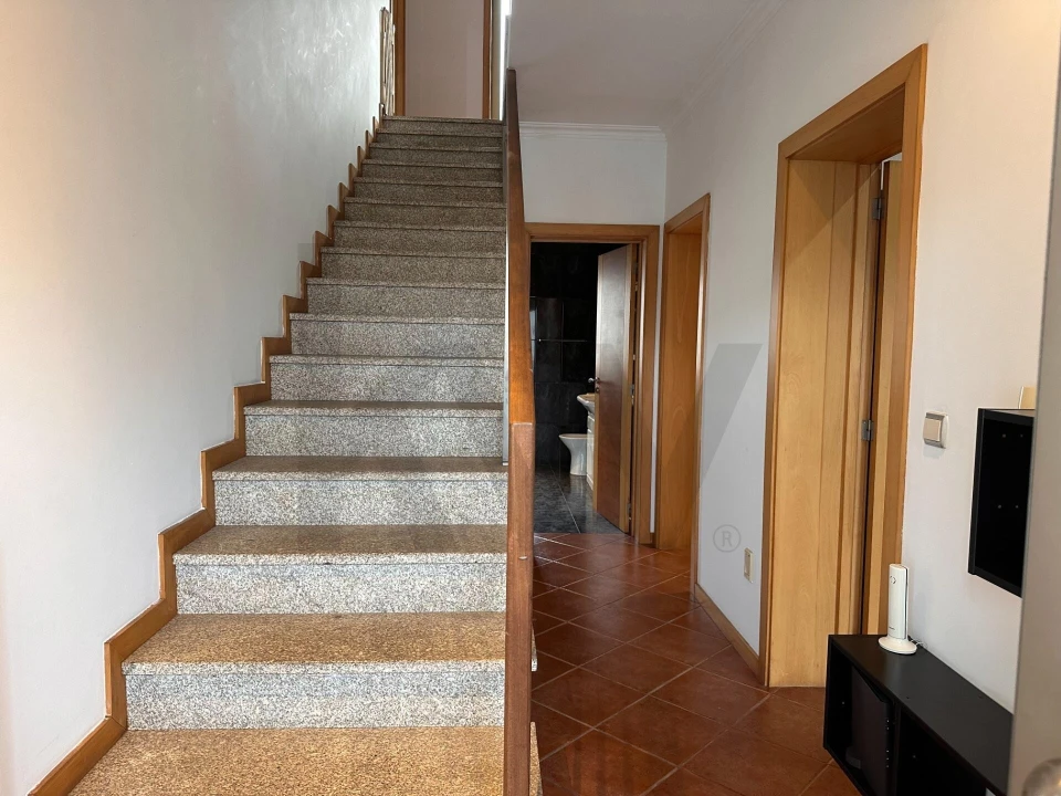 Moradia T3 para Venda em Santo Tirso, Couto (Santa Cristina e São Miguel) e Burgães Foto 4