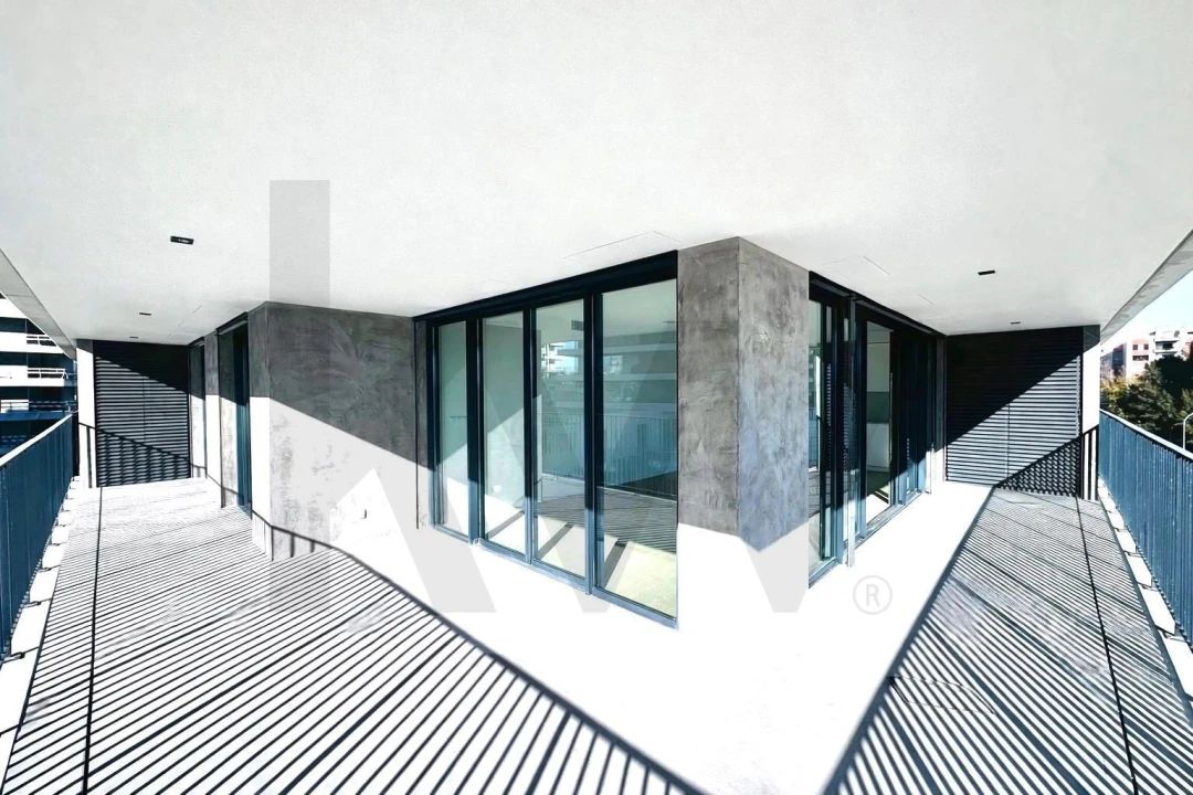 Apartamento T2 para Arrendamento em Algés, Linda-A-Velha e Cruz Quebrada-Dafundo Foto 9