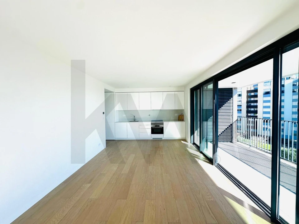 Apartamento T2 para Arrendamento em Algés, Linda-A-Velha e Cruz Quebrada-Dafundo Foto 5