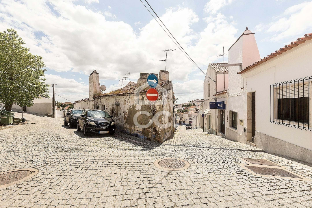 Moradia T4 para Venda em Arraiolos Foto 3