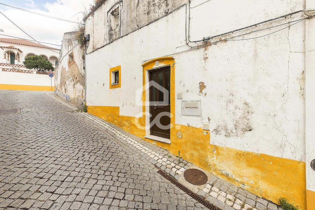 Moradia T4 para Venda em Arraiolos Foto 1