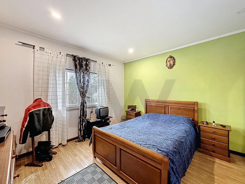 Moradia T4 para Venda em Vale de Santarem Foto 27