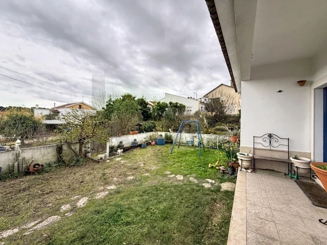 Moradia T4 para Venda em Vale de Santarem Foto 13