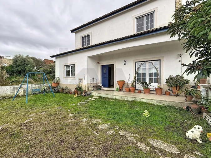 Moradia T4 para Venda em Vale de Santarem Foto 11